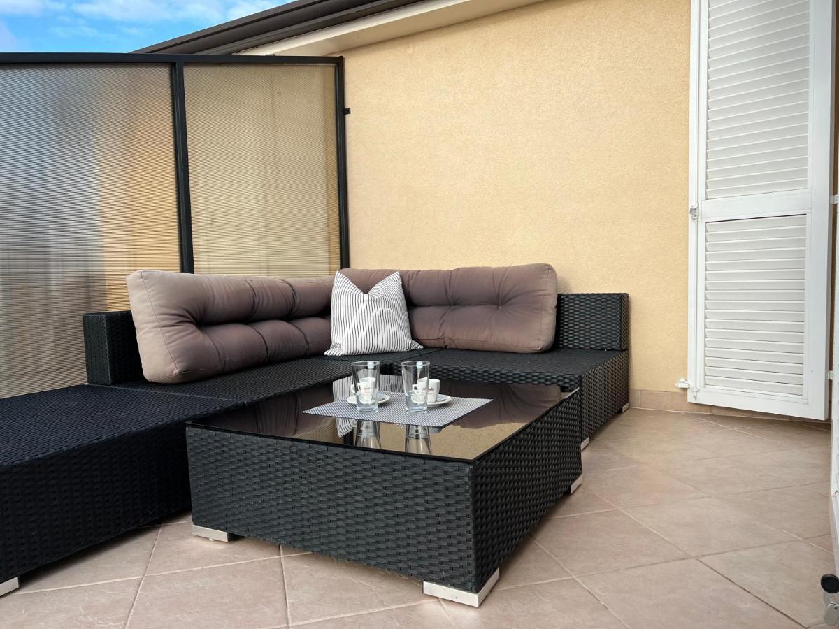Maj Premium Apartment 4 Sterne - Neu Renoviert Пореч Екстериор снимка